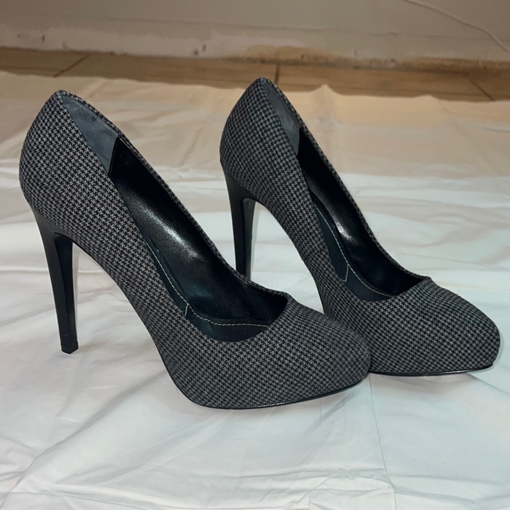Charles by Charles David Houndstooth Women's Heels
